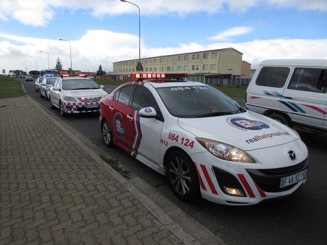 LC-1 mit ER24 und Metro Police an einem Unfallort